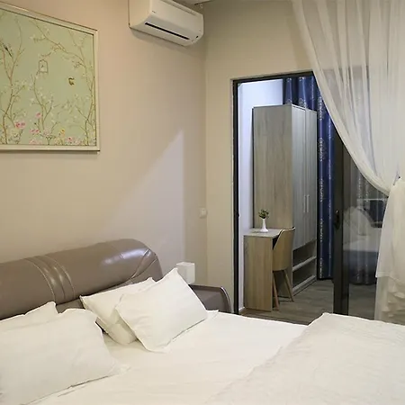 Hotel Park Tirana 3*